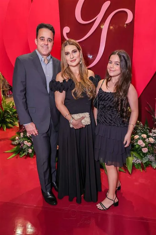 Andre, Michelle e Maria Vitória Aguiar