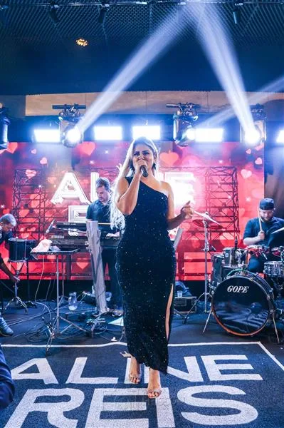 Aline Reis