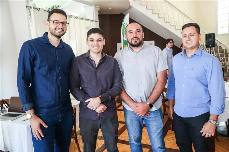 Alison Pinheiro, Tiago Guimarães, Leo Guedes e Lucas Melo