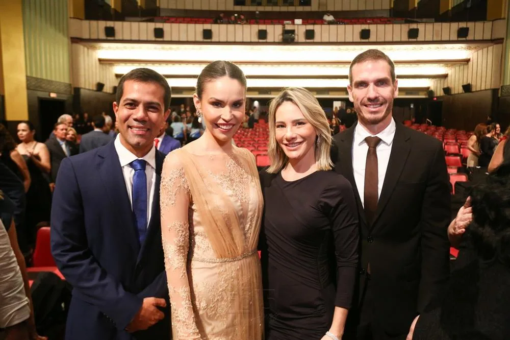 Cláudio Leite, Gabriella Aguiar, Gaída Dias e Flavio Furtado