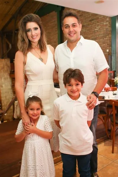 Athina, Henri, Rebeca e Bruno Bastos