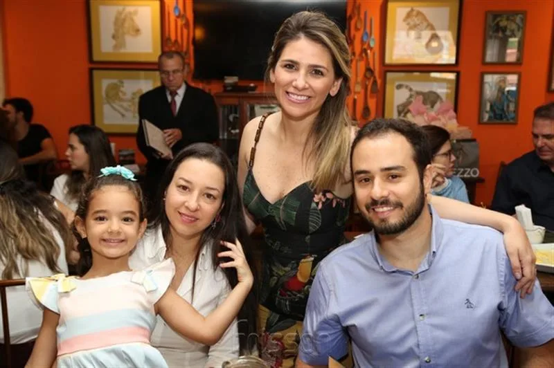 Alice Porto, Ticiana Porto, Nathália da Escóssia e Osvaldo Duarte
