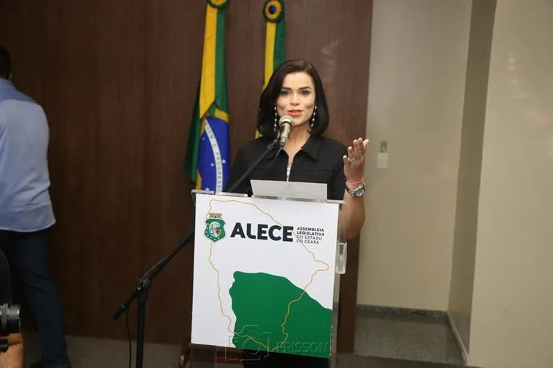 Assembleia Legislativa do Ceará lança projeto "Vem pra Alece"