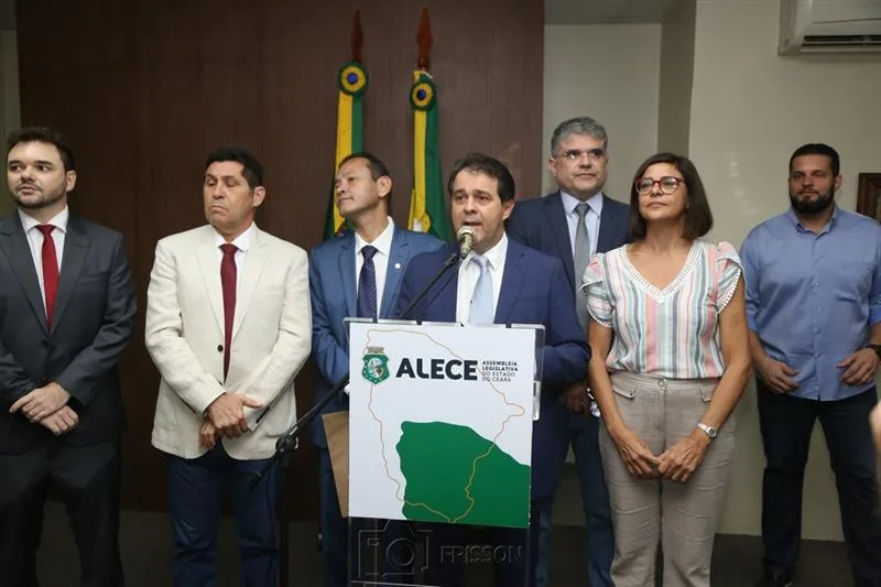 Assembleia Legislativa do Ceará lança projeto "Vem pra Alece"