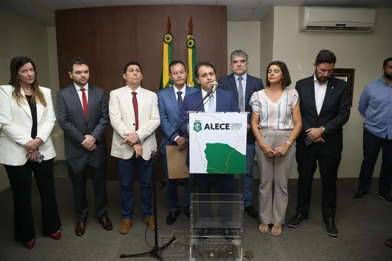 Assembleia Legislativa do Ceará lança projeto "Vem pra Alece"