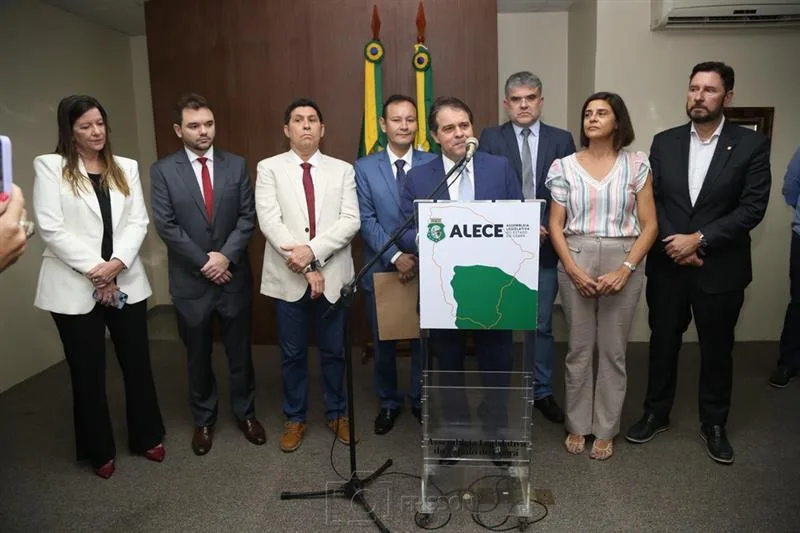 Assembleia Legislativa do Ceará lança projeto "Vem pra Alece"