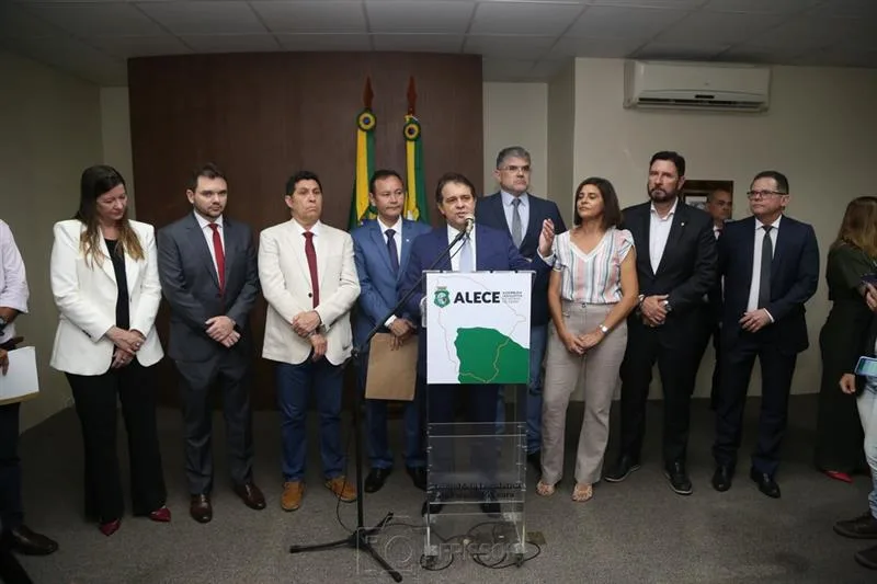 Assembleia Legislativa do Ceará lança projeto "Vem pra Alece"