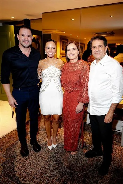 Leo Couto, Gabriella Ventura, Cristiane e Evandro Leitão