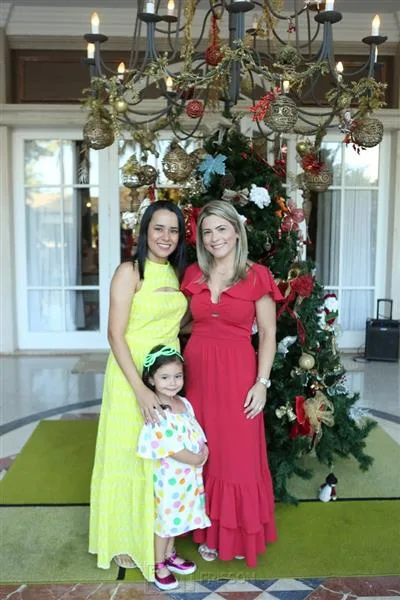 Aline Rodrigues, Lis e Carol Assunção