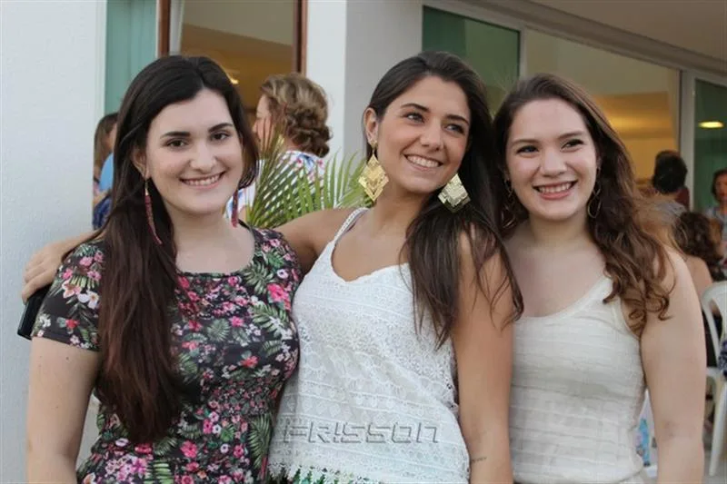 Anick, Louise Teles e Sarah Dibe