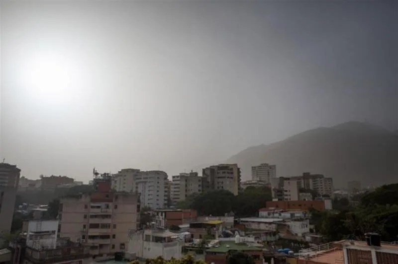 Nuvem de Poeira em Caracas (Foto: Divulgação)