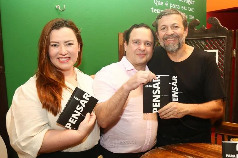 Aline e Igor Barroso e Élcio Batista