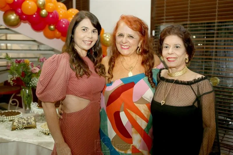 Alda Oliveira, Fatima Duarte e Emilse barros de Oliveira