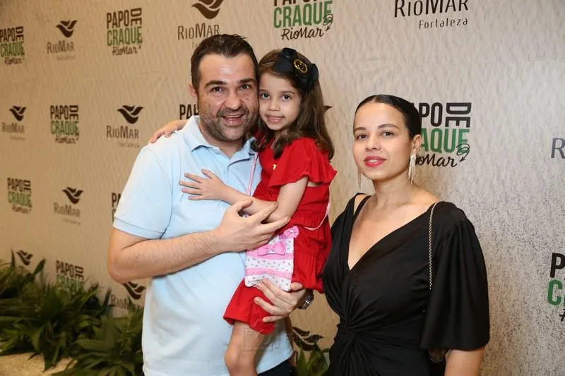 André Antonucci, Rebeca e Raquel Mota