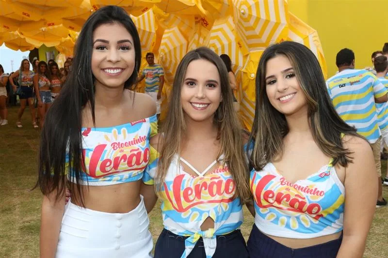 Ana Leticia Parnaiba, Gabrielle Barros e Camilla Queiroz