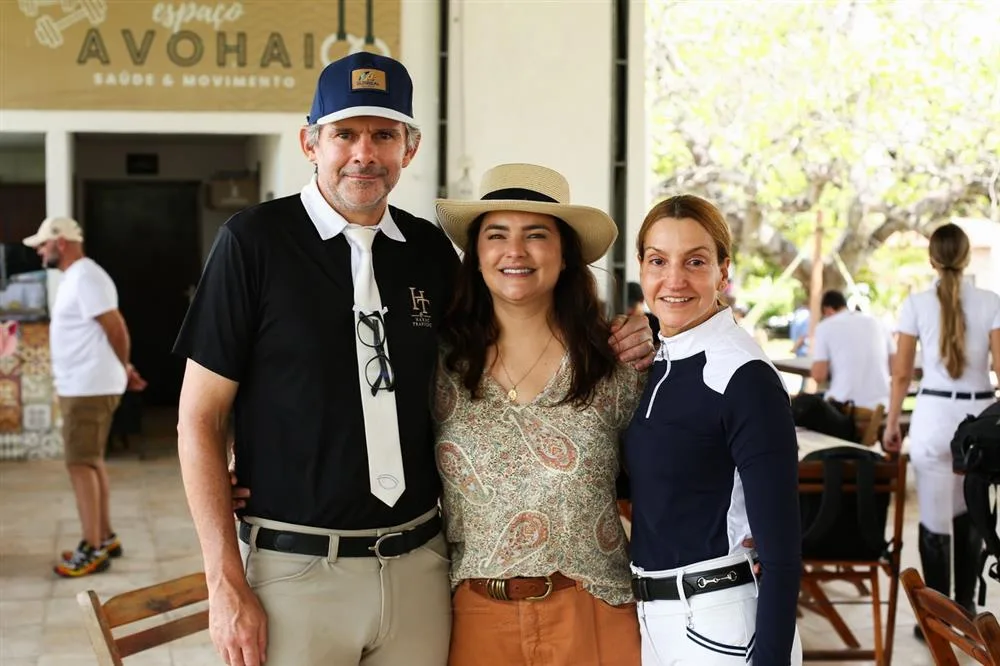 Ciro Bezerra, Carol Garcia e Elizabeth Brosnan
