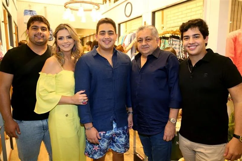 João vitor, Tais, Rafael, Adriano e Felipe Pinto