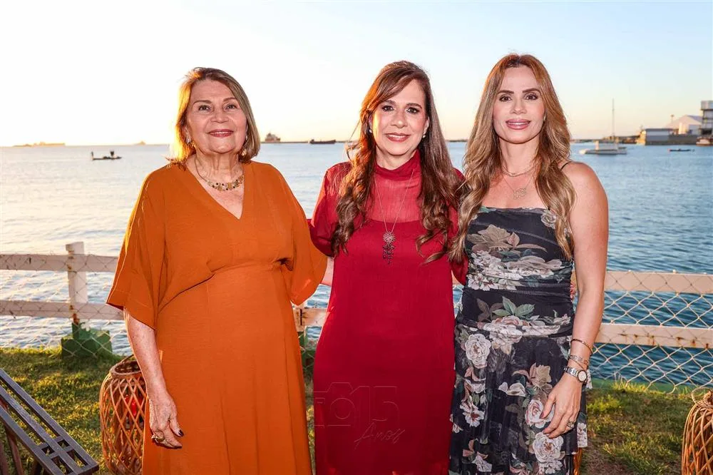 Ana Lúcia Pinto, Martinha Assunção e Luciana Salmim