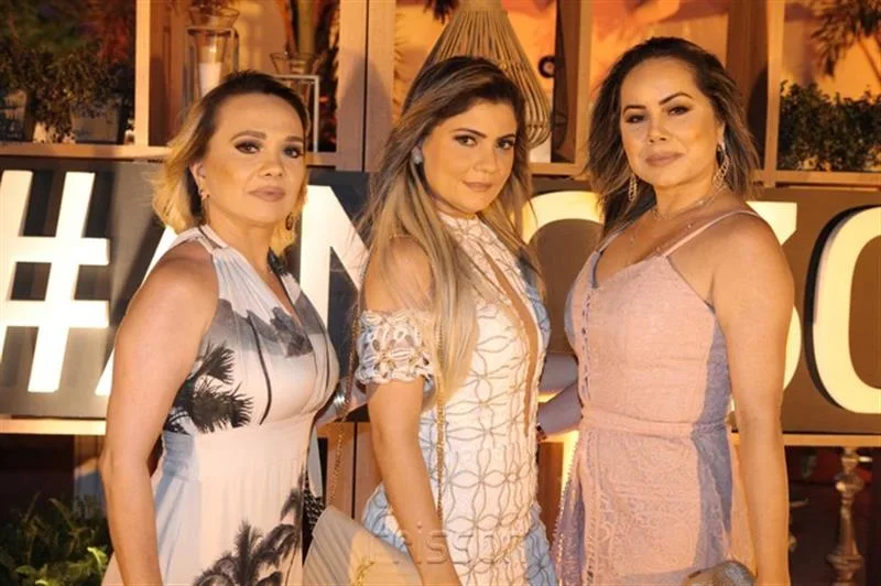 Beth Basílio, Lea Lopes e Debora Senna