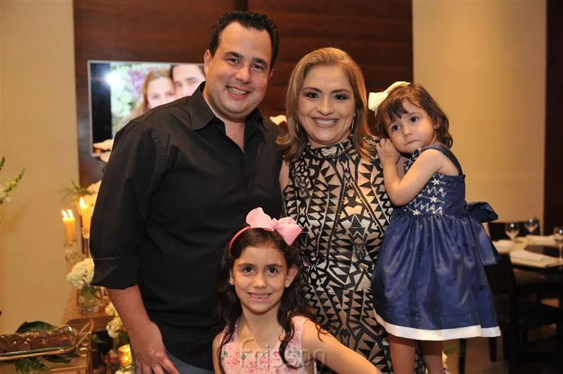 Alexandre, Michelle, Julia e Isabela Bezerra