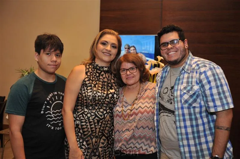 Davi Morais, Michelle Bezerra, Fátima e Bruno Morais