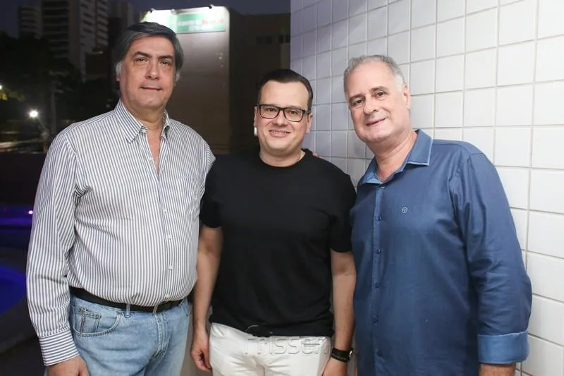 1 Ano de Isaac Costa Lima