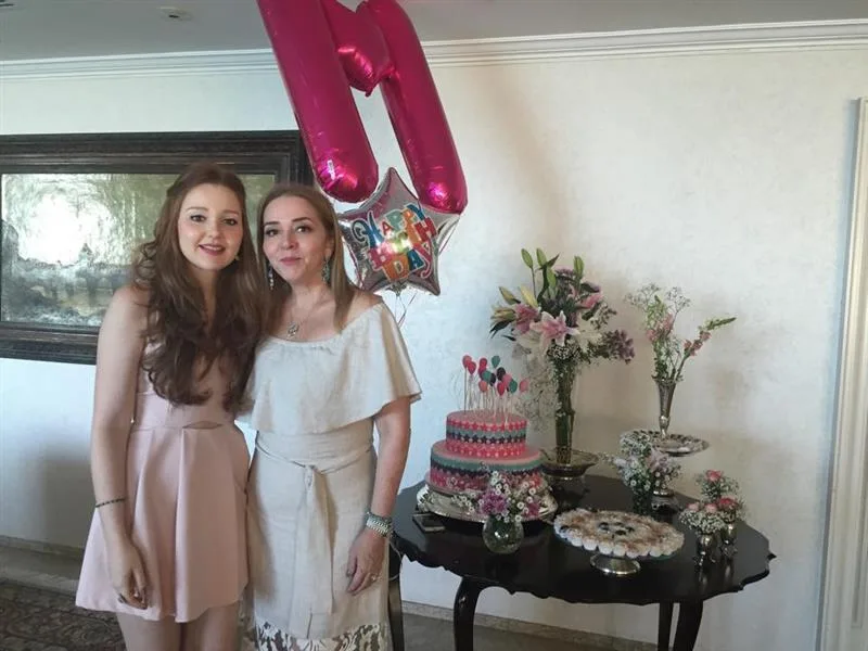 Larissa e Sandra Fujita