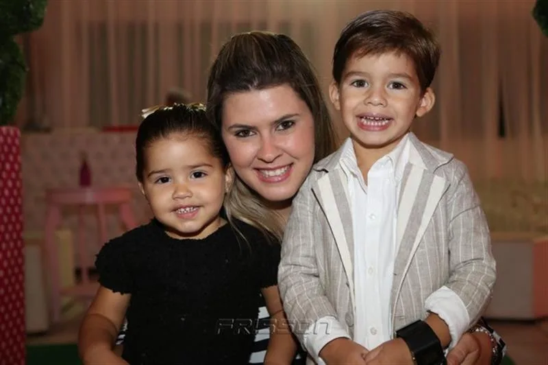 Beatrice, Caroline e Danilo Vieira