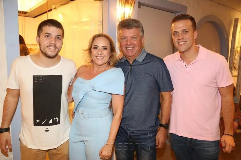 Bruno, Fernanda, Carlos e Carlos Arruda