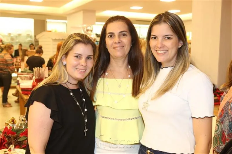 Adriana, Isabela e Lurdinha Brasil