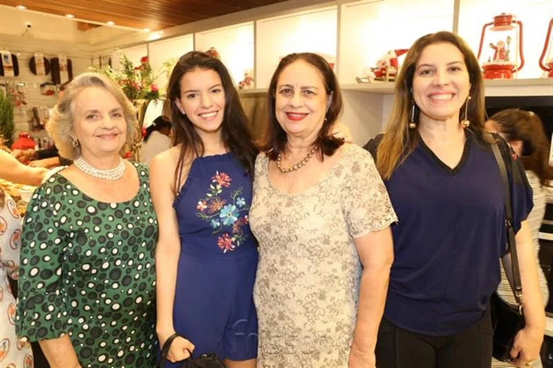 Elisa Helena Aguiar, Isabella Serpa, Verônica Silva e Adriana Cals