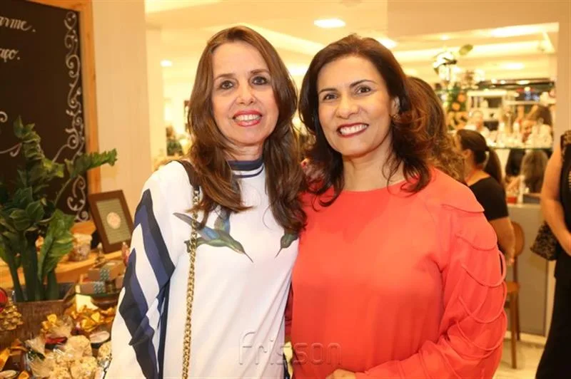 Eveline Benevides e Márcia Teixeira
