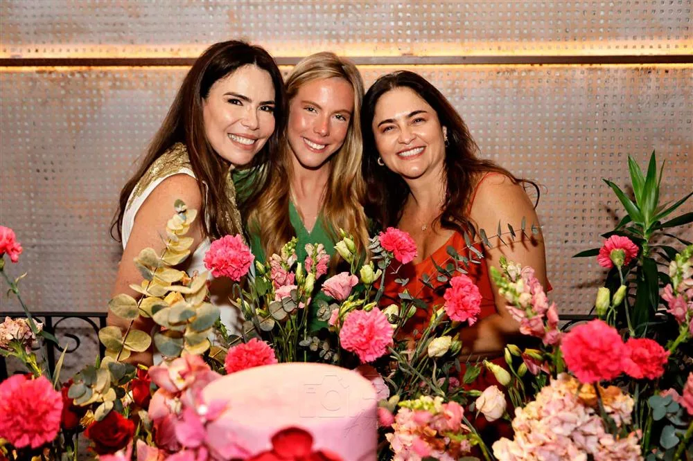 Andrea Rios e Maria Cecília Montenegro e Mônica Fontenelle