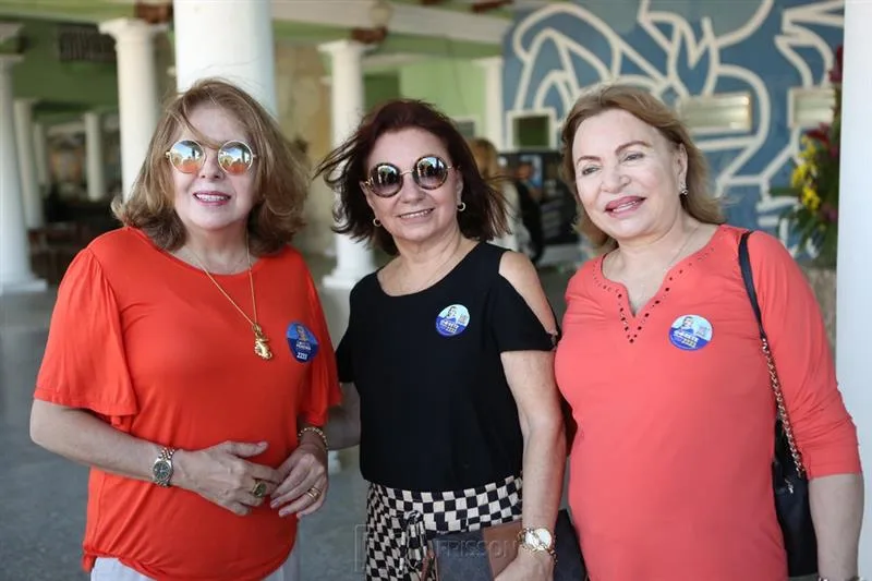 Ana Liady Accioly, Carmen e Gorete Pereira