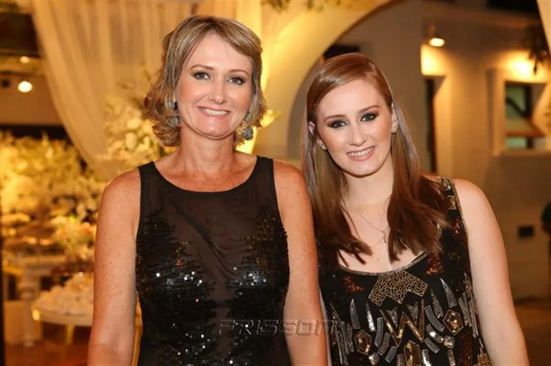 Andrea e Izabele Torres de Melo