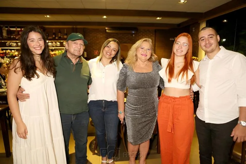 Alice Maia, Francisco, Erivania, Beth, Karisia Pessoa e João Marcelo Lessa