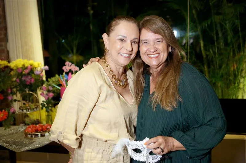Cândida Figueiredo e Safira Moreira