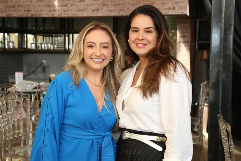 Ana Paula Dantas e Juliana Barros