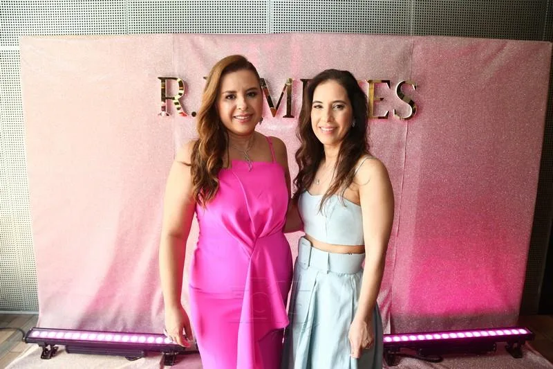 Camila e Carol Ximenes