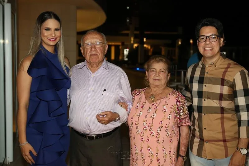 Aline, Ubiratan, Terezita e Andrei Aguiar