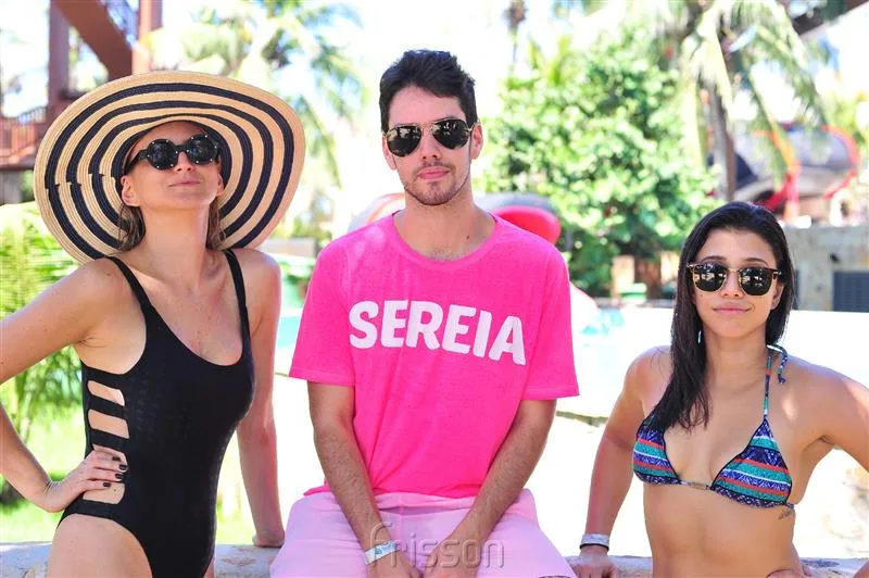 Flávia Brunetti, Gabriel Gontijo e Bruna Vilela