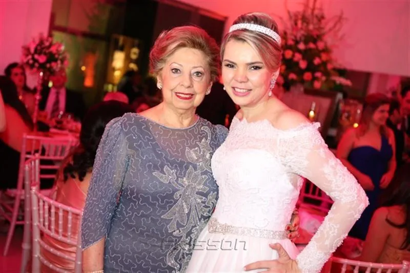 Lúcia Pierre e Julianne Rebouças