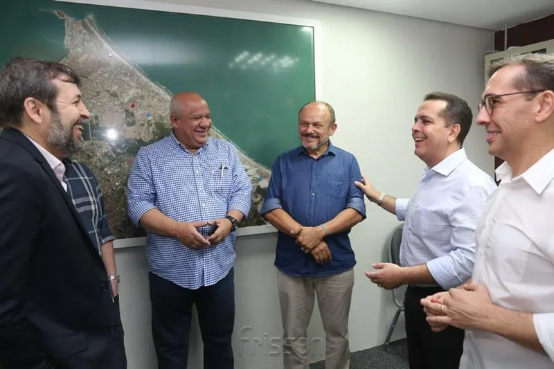 Almoço Debate Amigos em Ação