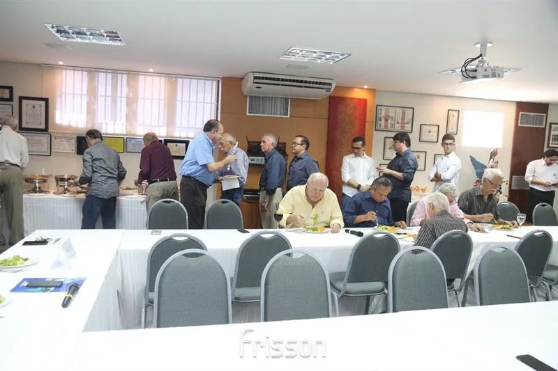 Almoço Debate Amigos em Ação