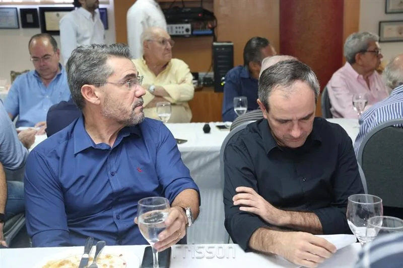 Almoço Debate Amigos em Ação