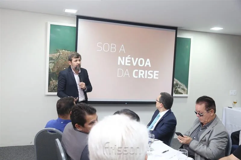 Almoço Debate Amigos em Ação