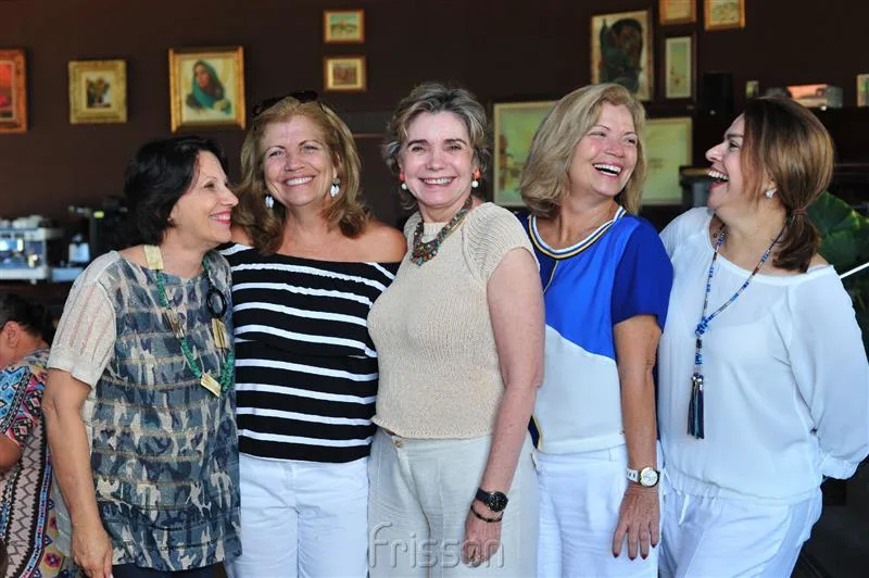Cláudia Campos, Fátima Albuquerque, Neila Timbó, Ana Pinto e Keiv Machado