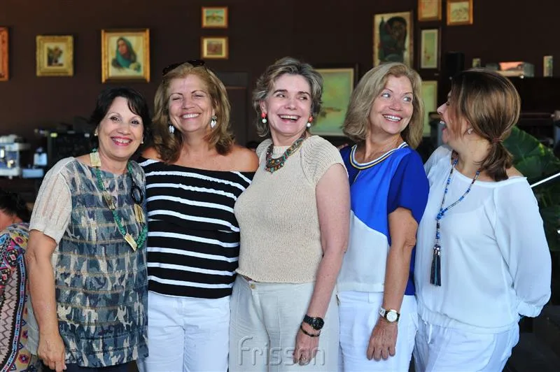 Cláudia Campos, Fátima Albuquerque, Neila Timbó, Ana Pinto e Keiv Machado