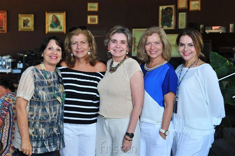 Cláudia Campos, Fátima Albuquerque, Neila Timbó, Ana Pinto e Keiv Machado