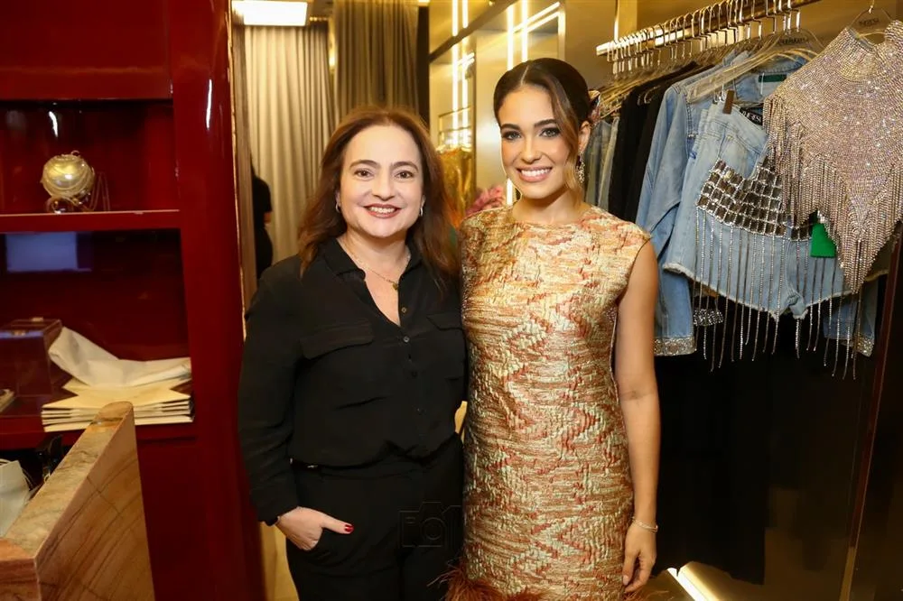 Andréa Coelho e Theresa Carvalho